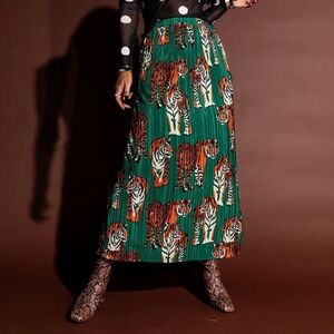 Dressed in LALA Santorini Midi Plisse Skirt in Tiger Tales